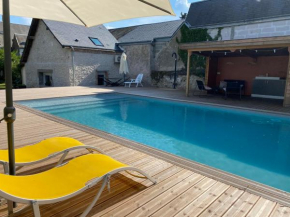 GITE CHEZ COCOTTE 4/6P EN BORD DE LOIRE AVEC PISCINE CHAUFFEE